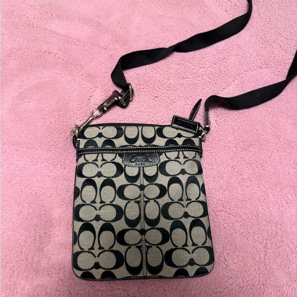 Coach Small Signature Crossbody in Black and Tan - Picture 2 of 5
